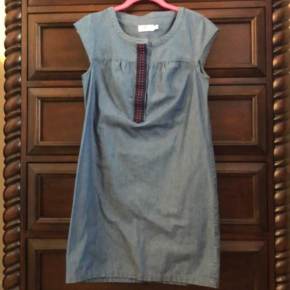 Vineyard Vines Dress - Picture 1 of 3